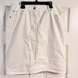 Talbots White Denim Skirt Silver Hardware Size 6